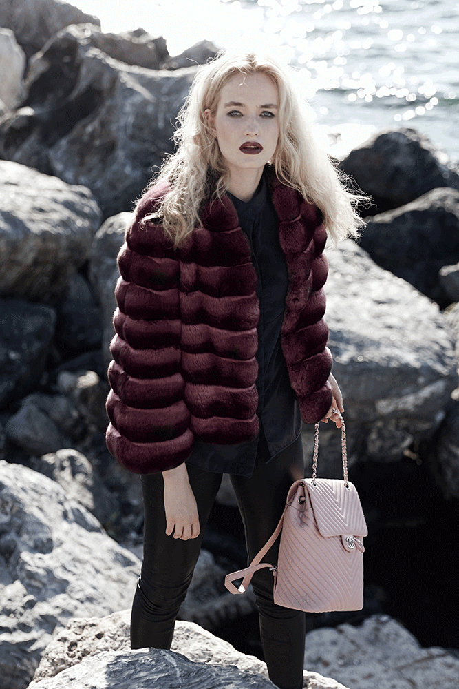 Book a transfer to ADAMO leather and fur shop Antalya Shopping